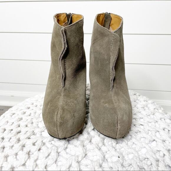 Kelsi Dagger McClaine Chunky Platform Suede Booties Olive Size 6M - Picture 3 of 6